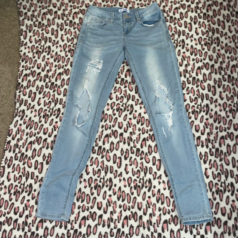 Destressed low waisted ymi jeans light wash